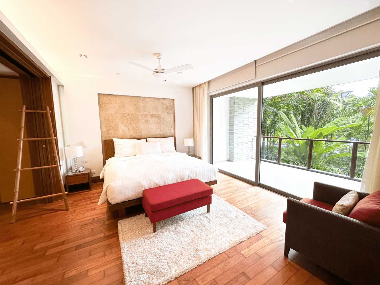 Property image - full photo 11