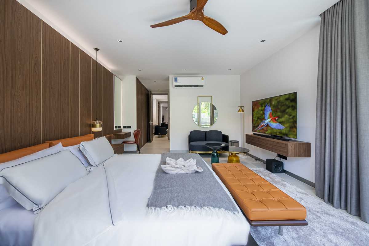 Property image - full photo 11
