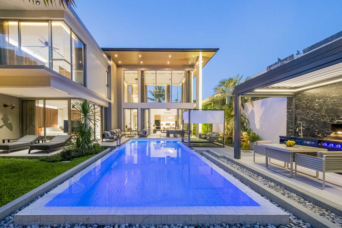 Property image - full photo 1