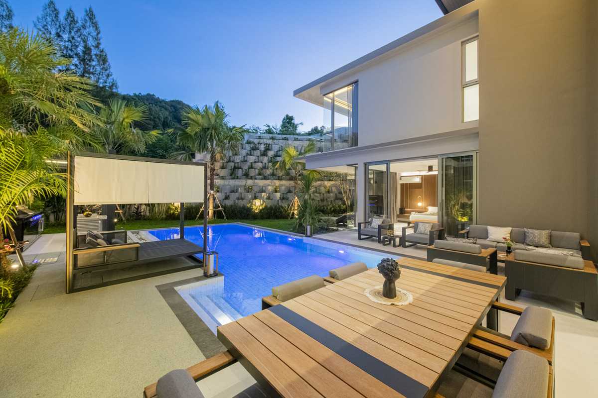 Property image - full photo 3