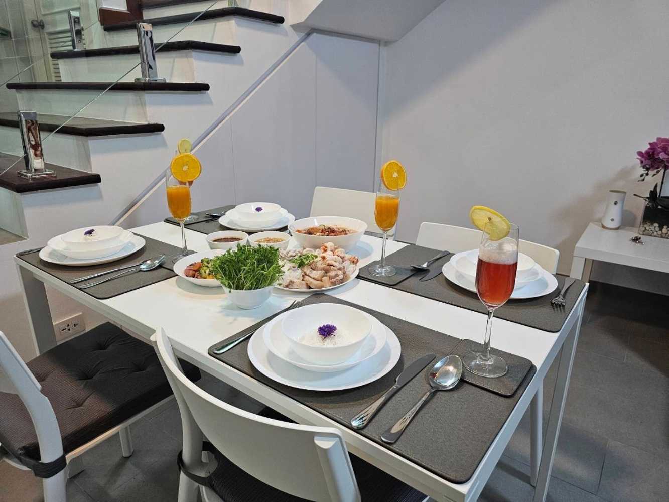 Property image - full photo 11