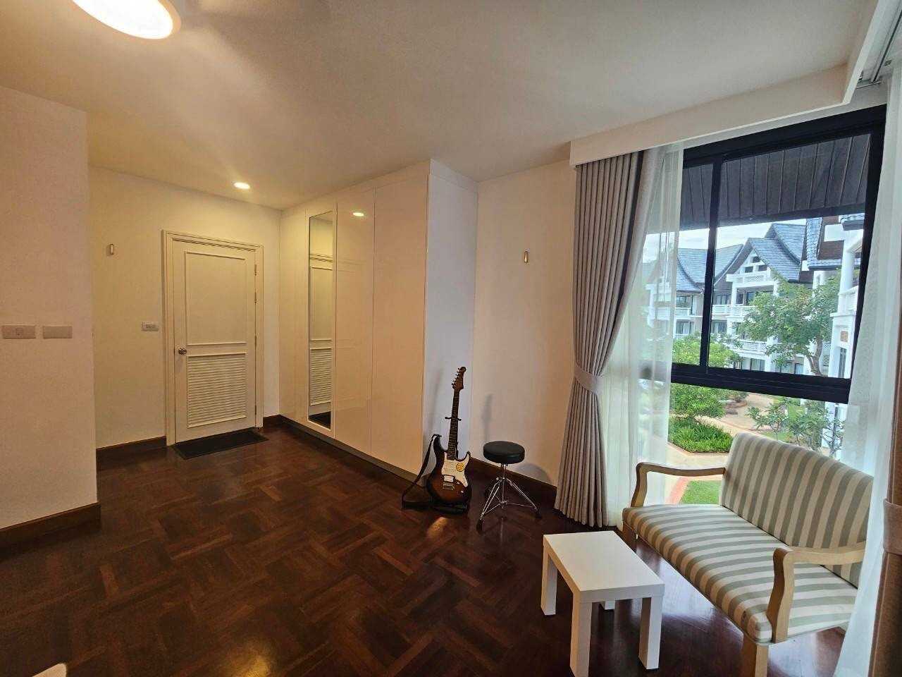 Property image - full photo 27