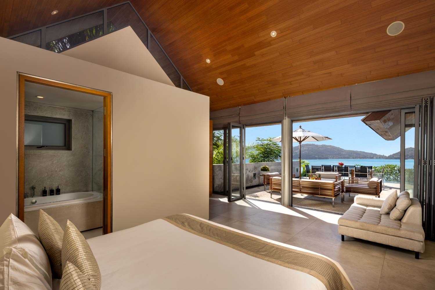Property image - full photo 15