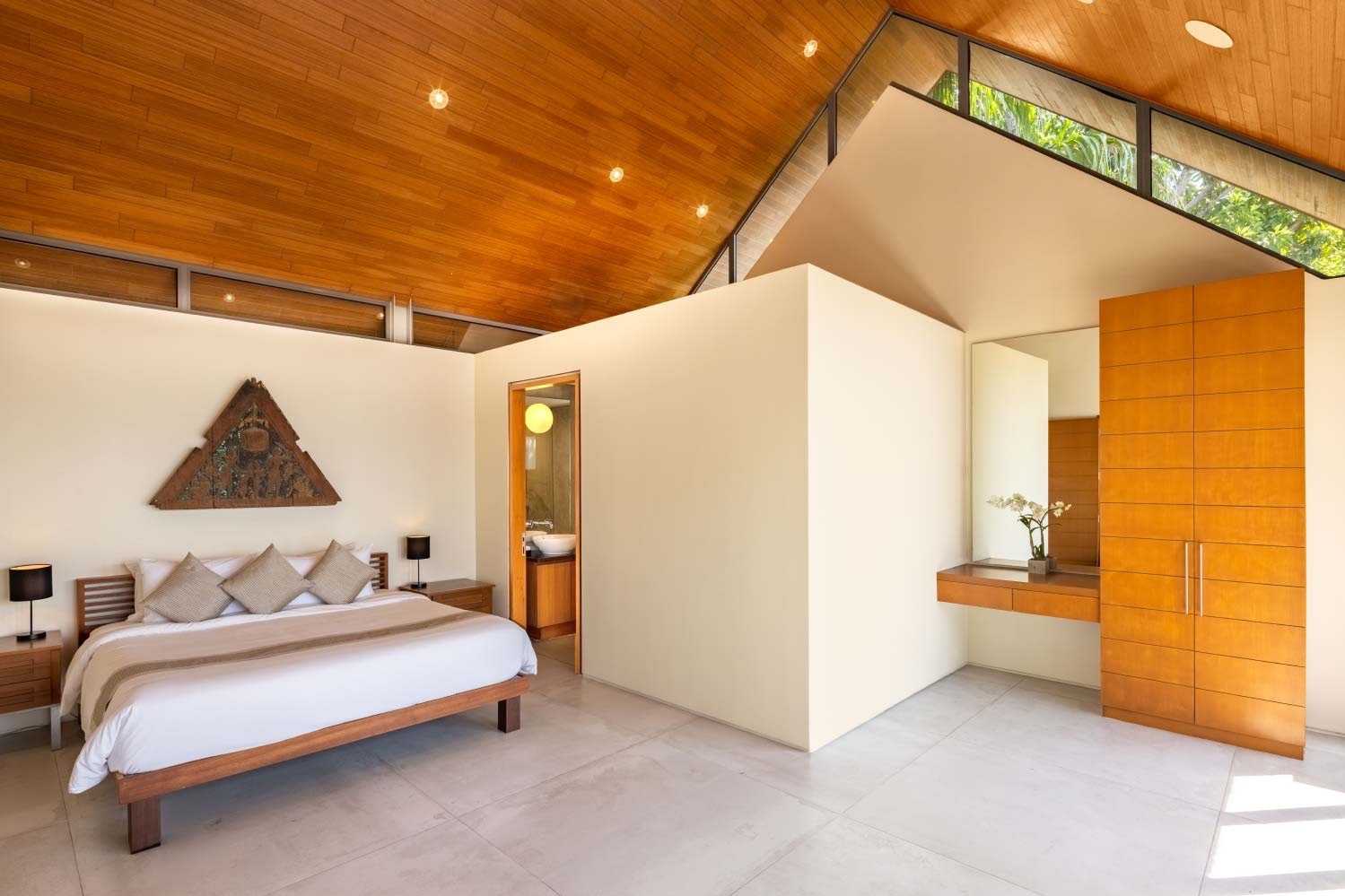 Property image - full photo 16