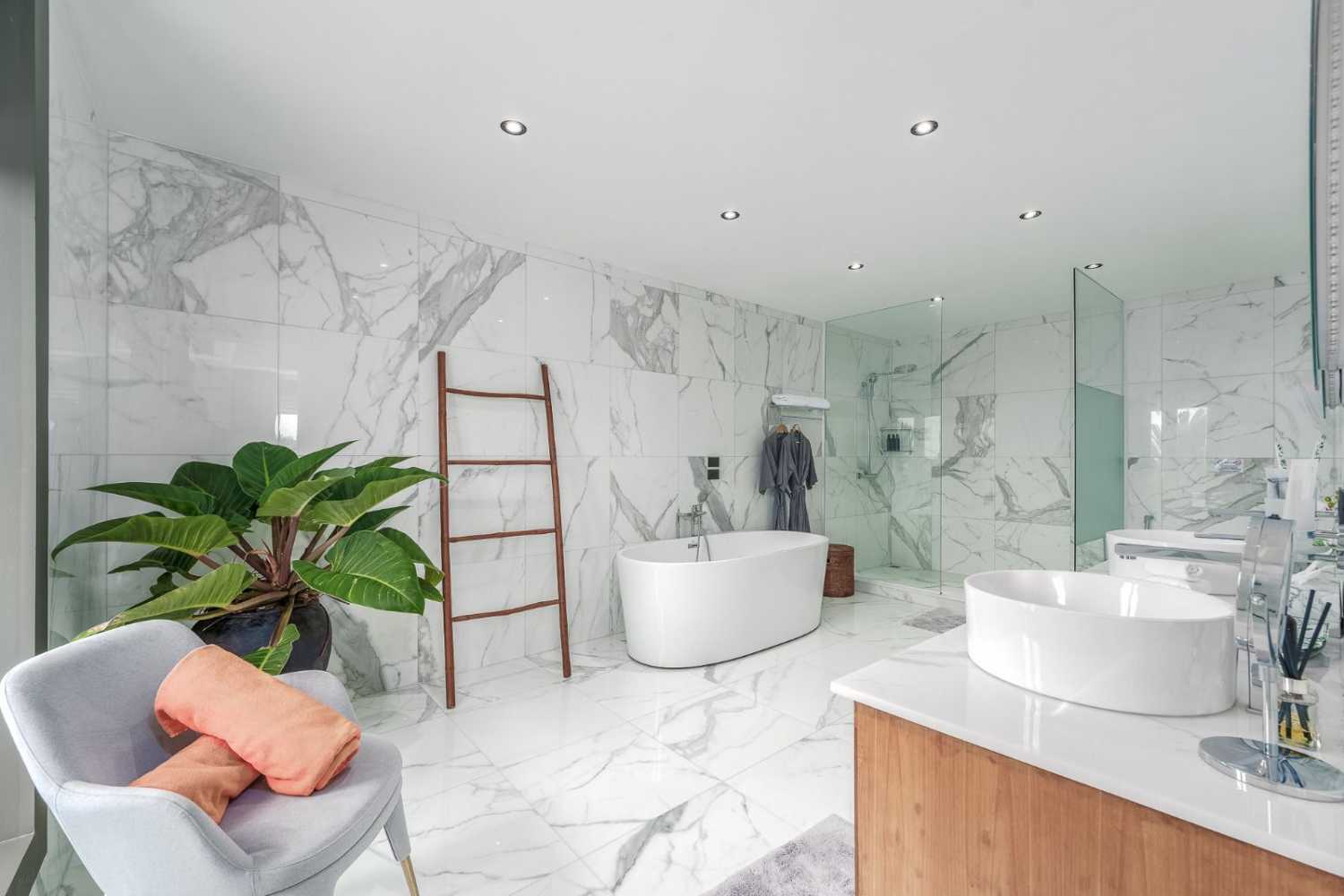 Property image - full photo 35