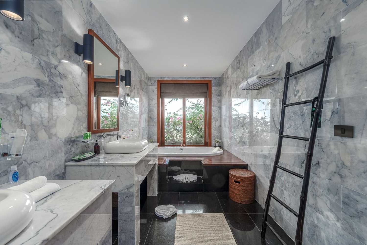 Property image - full photo 16