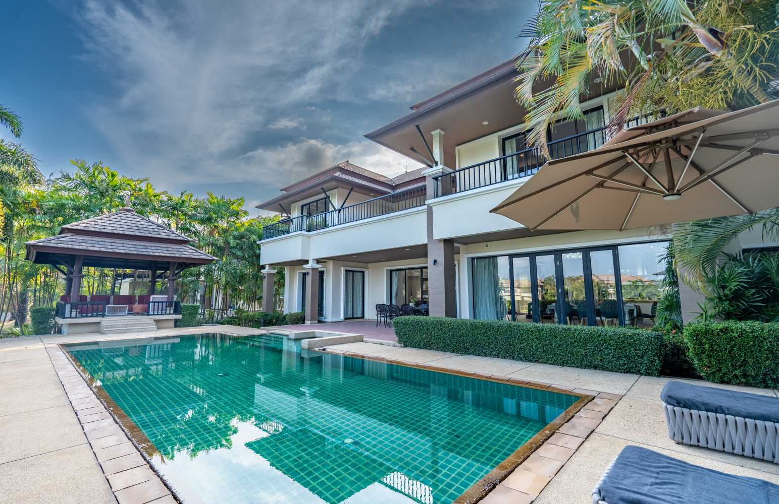 Property image - full photo 1