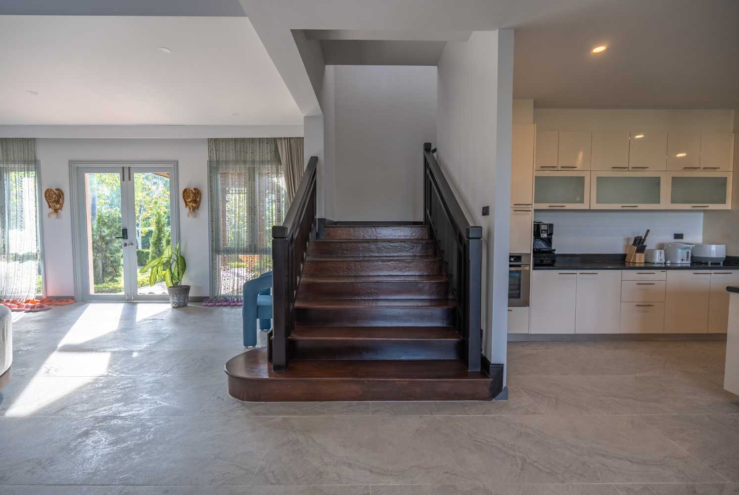 Property image - full photo 6