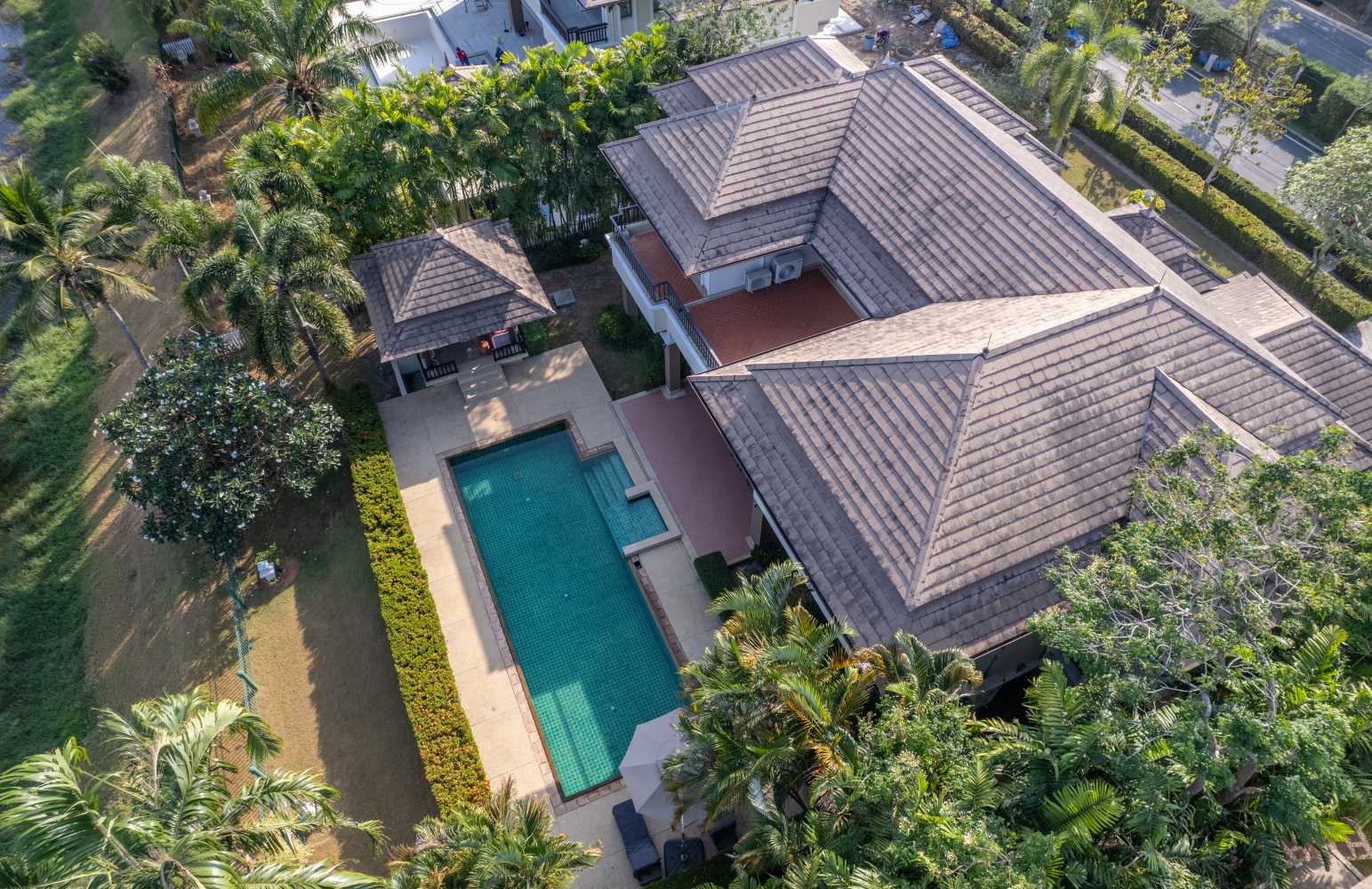 Property image - full photo 14