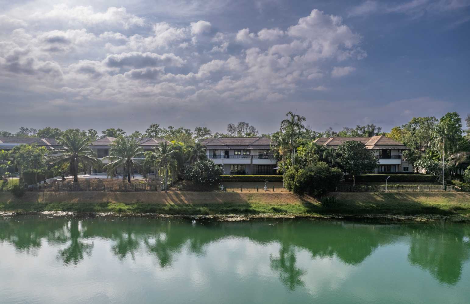 Property image - full photo 15