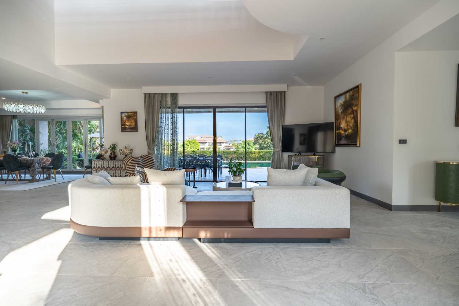 Property image - full photo 5