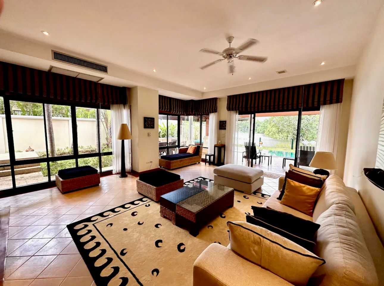 Property image - full photo 3