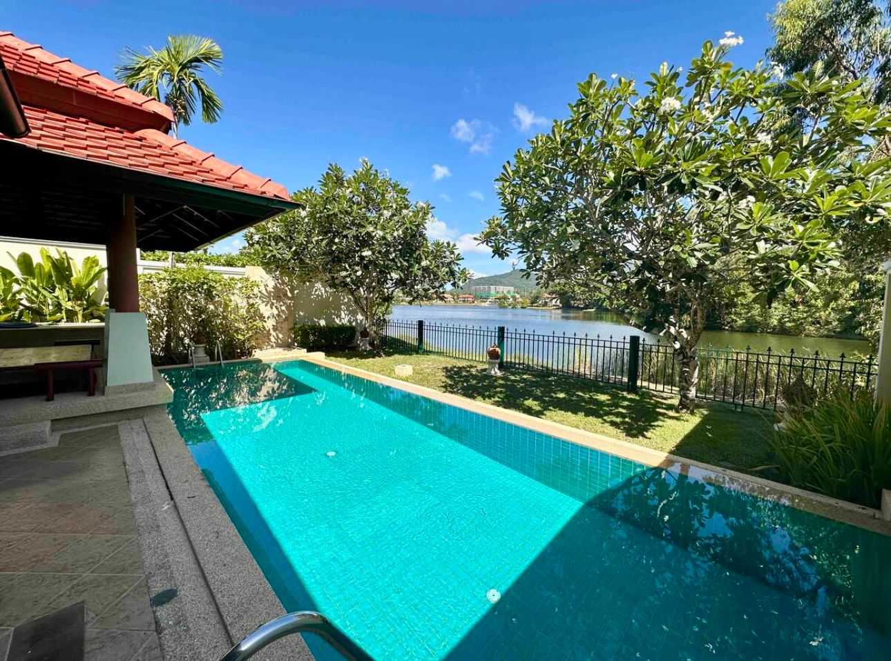 Property image - full photo 1