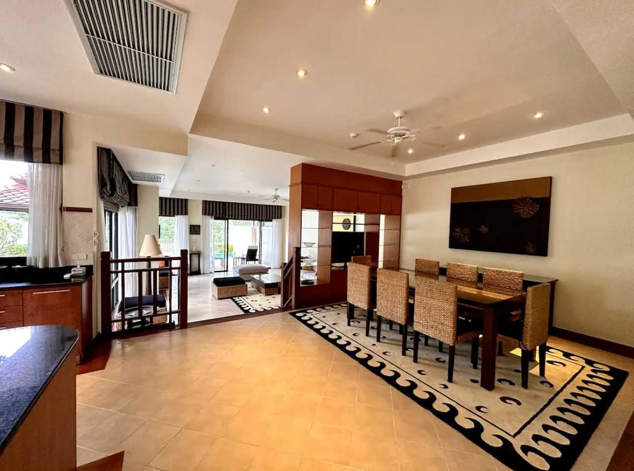 Property image - full photo 5