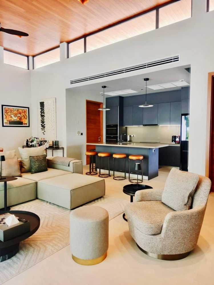Property image - full photo 3