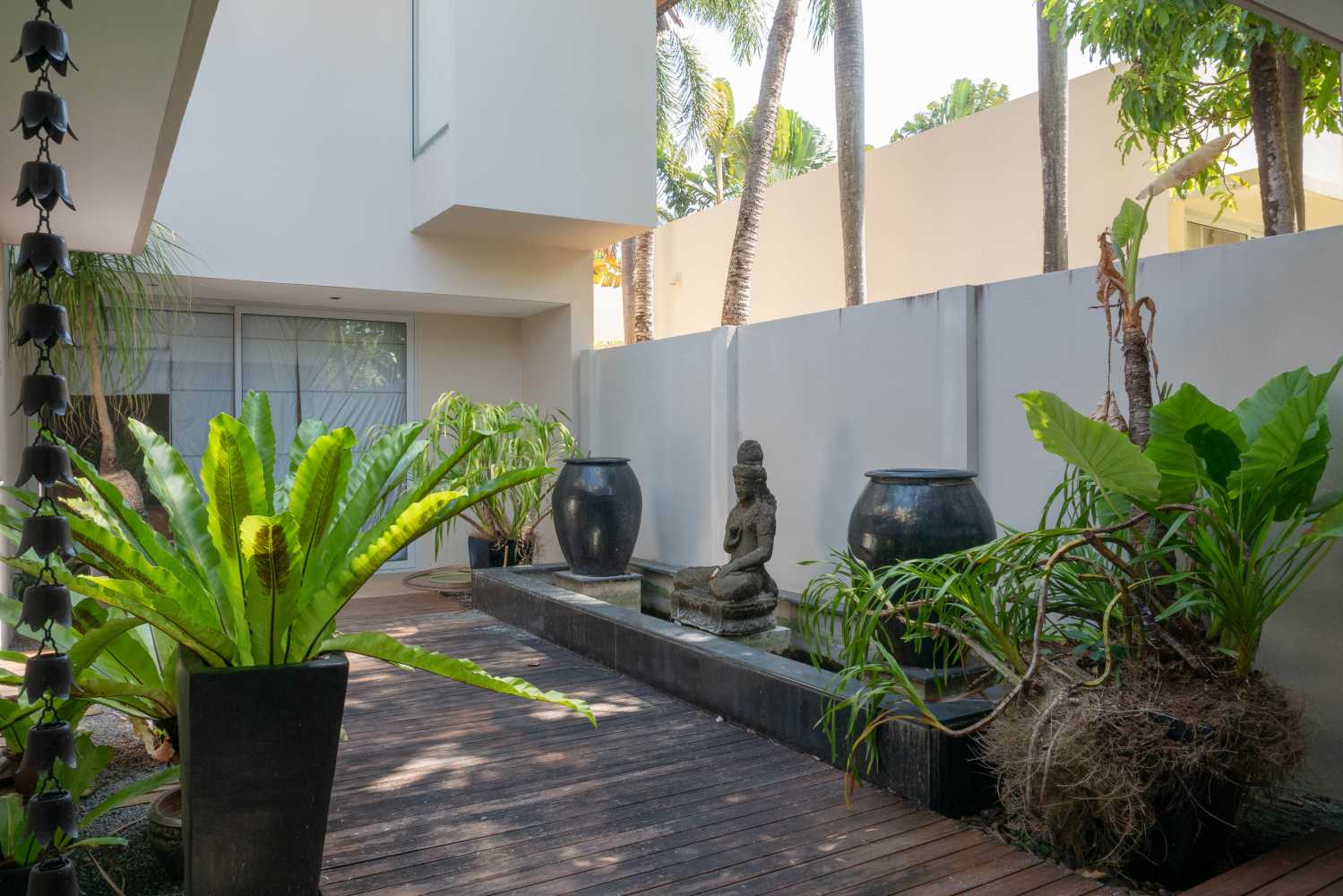 Property image - full photo 11