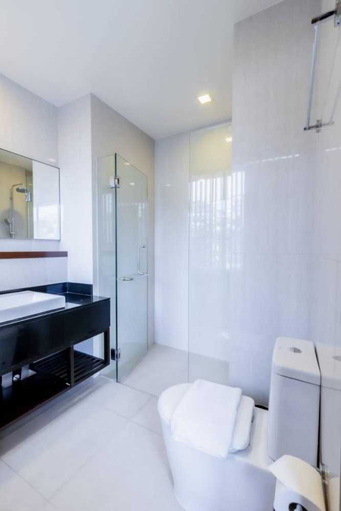 Property image - full photo 9
