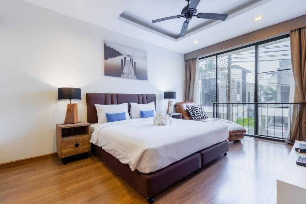 Property image - full photo 8