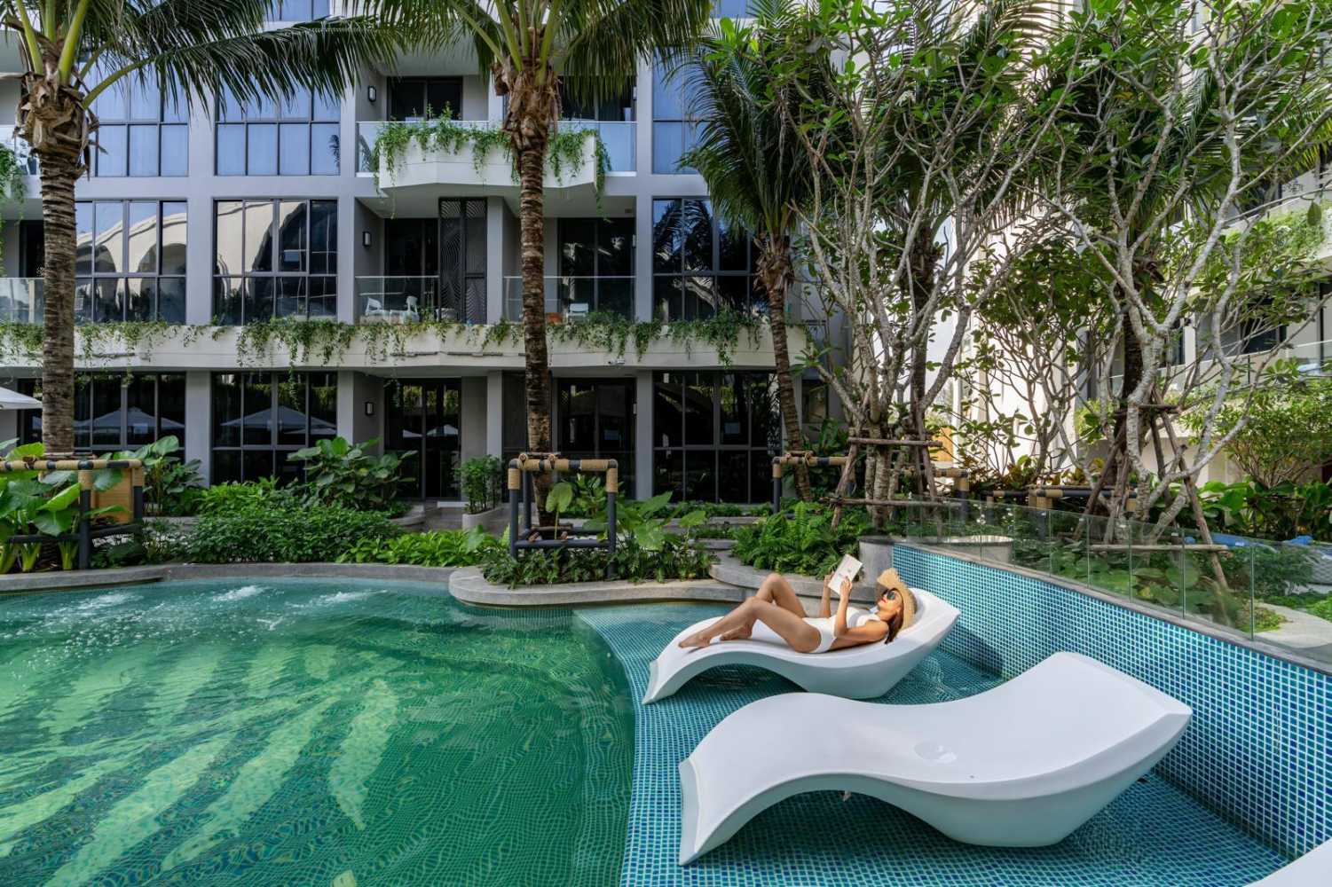 Property image - full photo 2