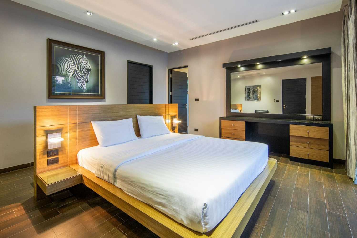 Property image - full photo 15