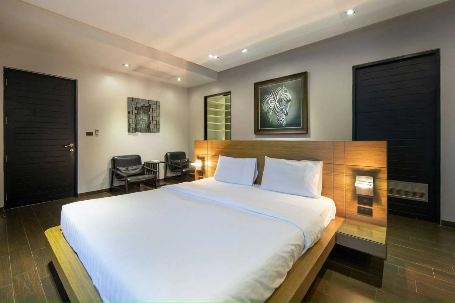 Property image - full photo 16