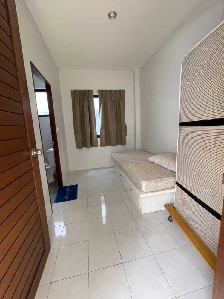 Property image - full photo 35