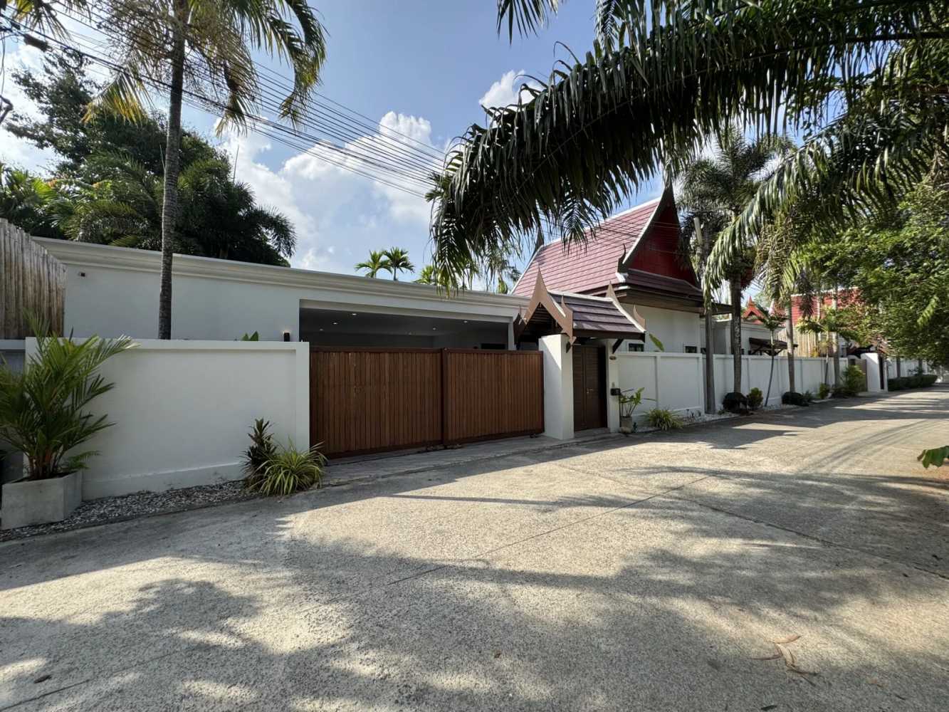 Property image - full photo 43