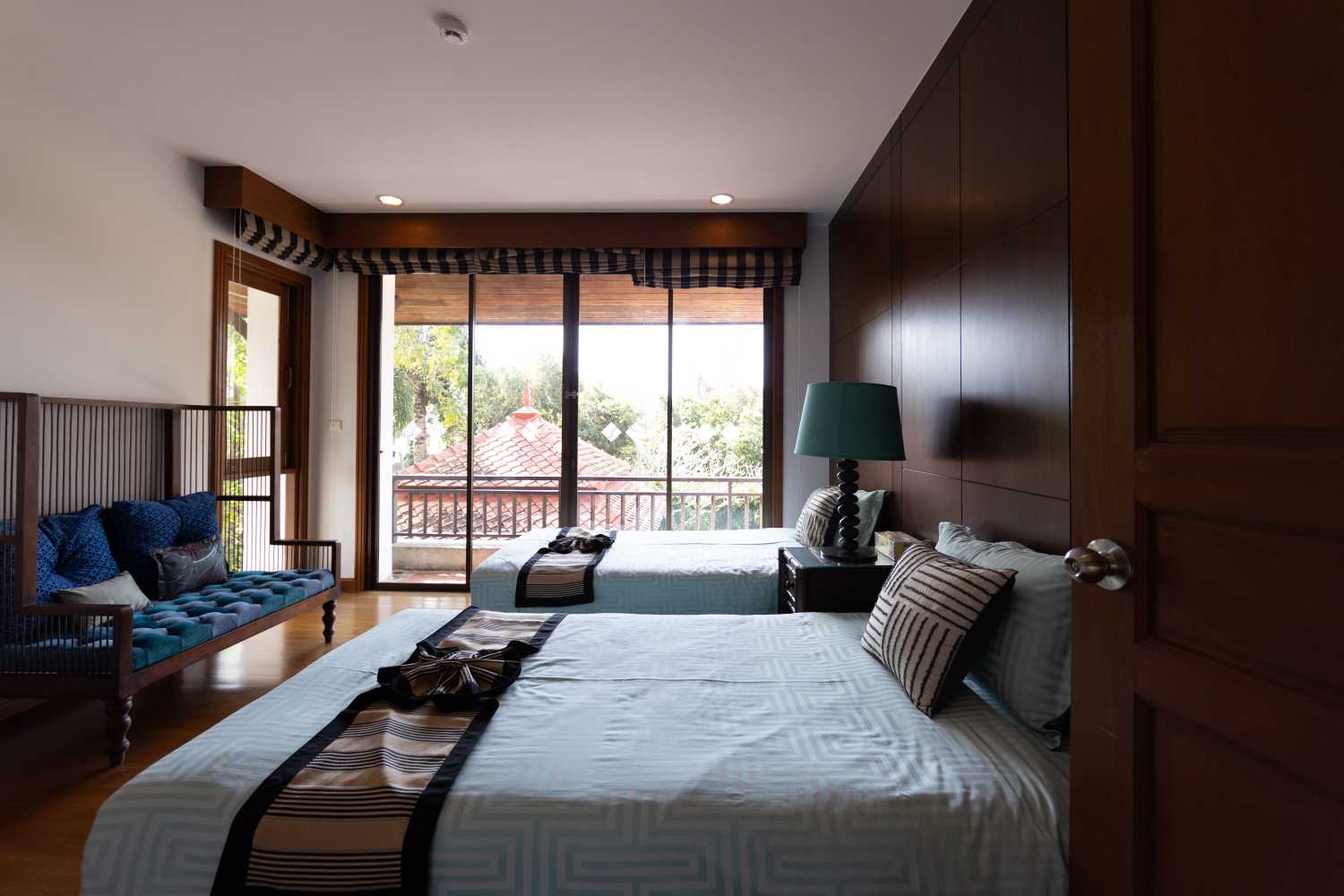 Property image - full photo 15