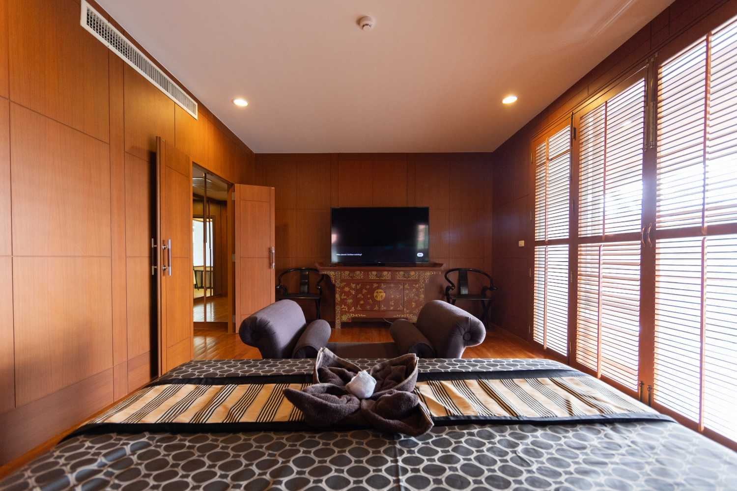 Property image - full photo 14