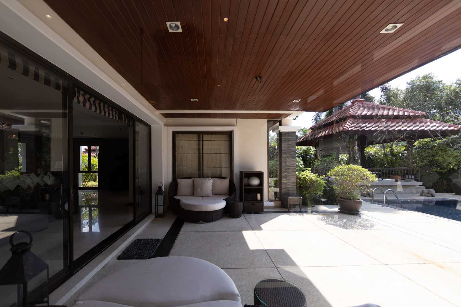 Property image - full photo 5