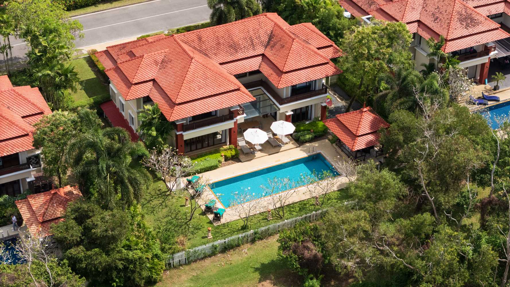 Property image - full photo 2