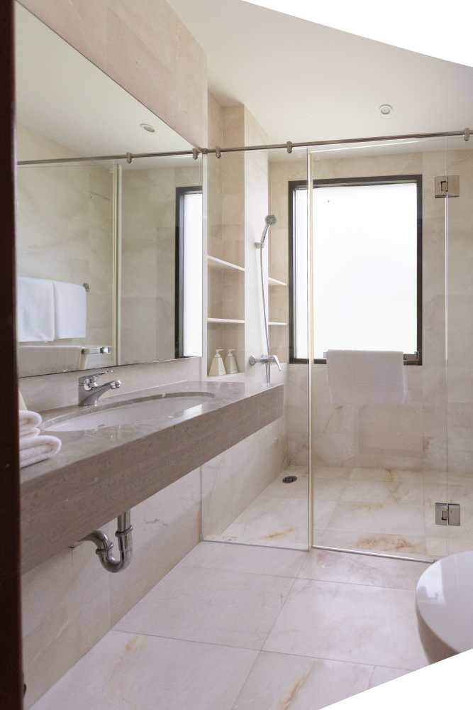 Property image - full photo 12