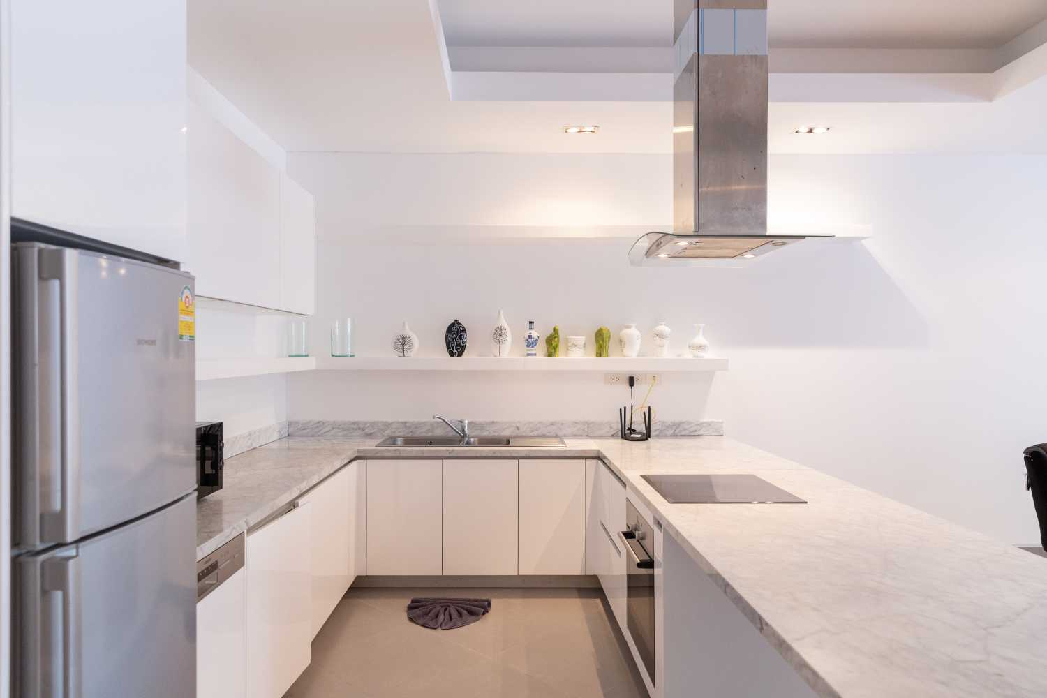Property image - full photo 3