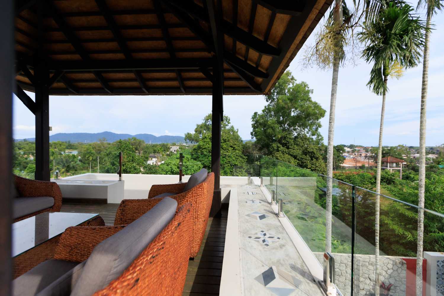Property image - full photo 8