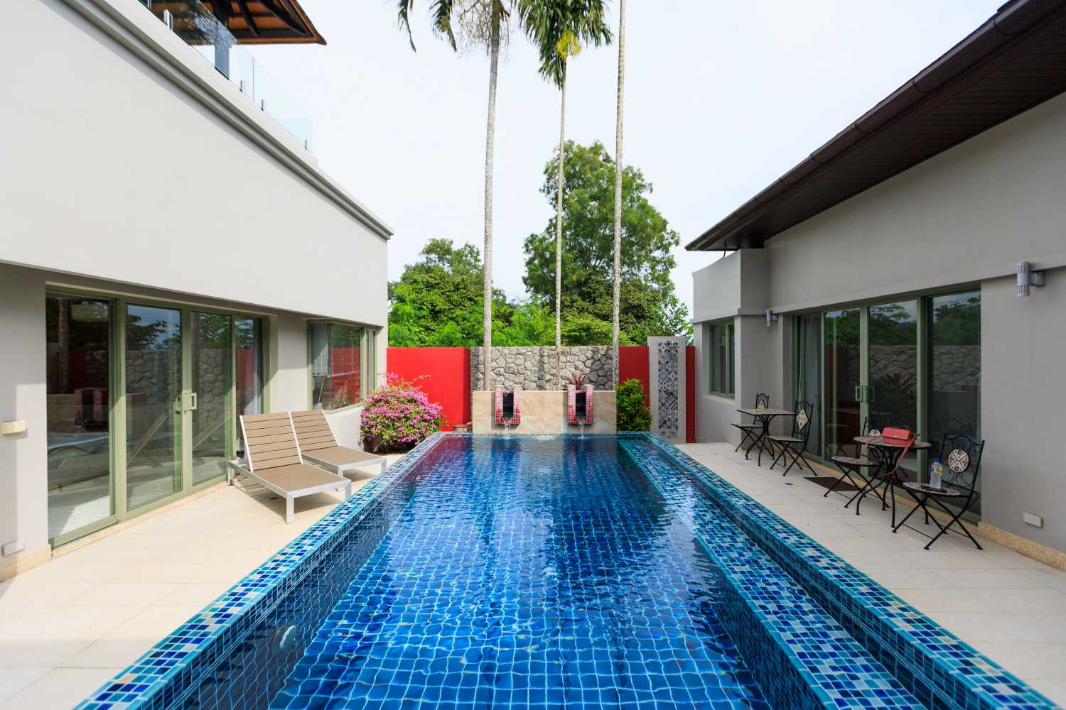 Property image - full photo 1