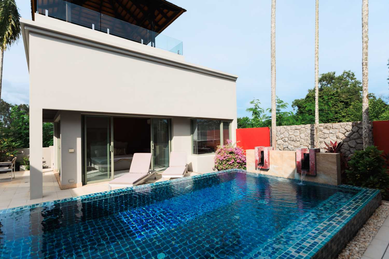 Property image - full photo 10
