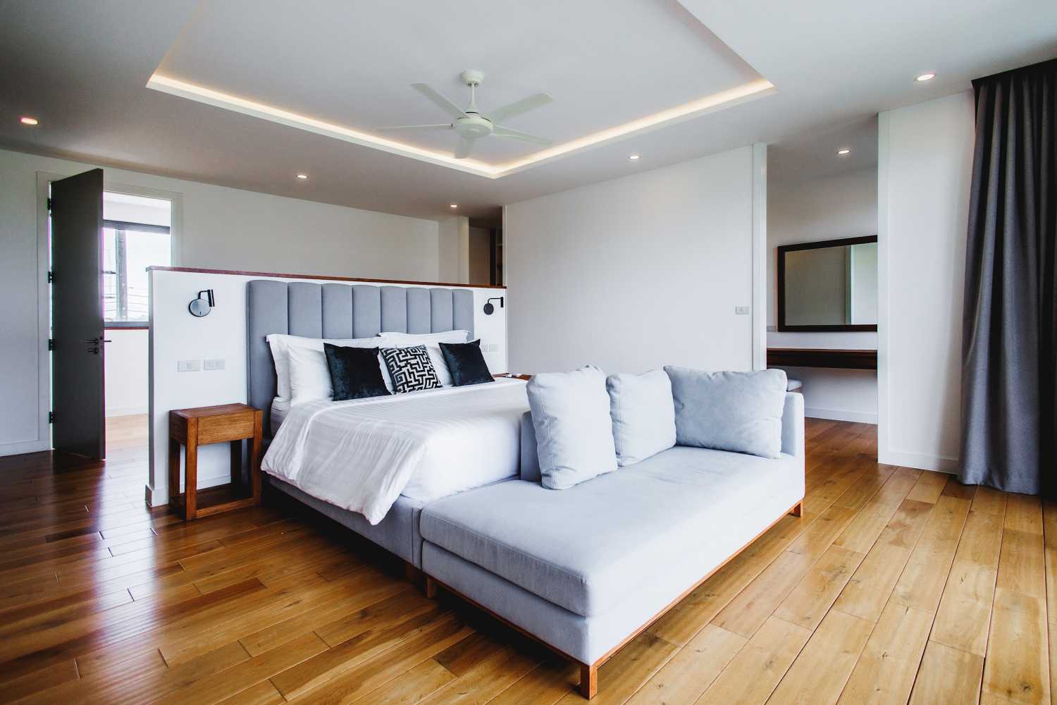 Property image - full photo 15
