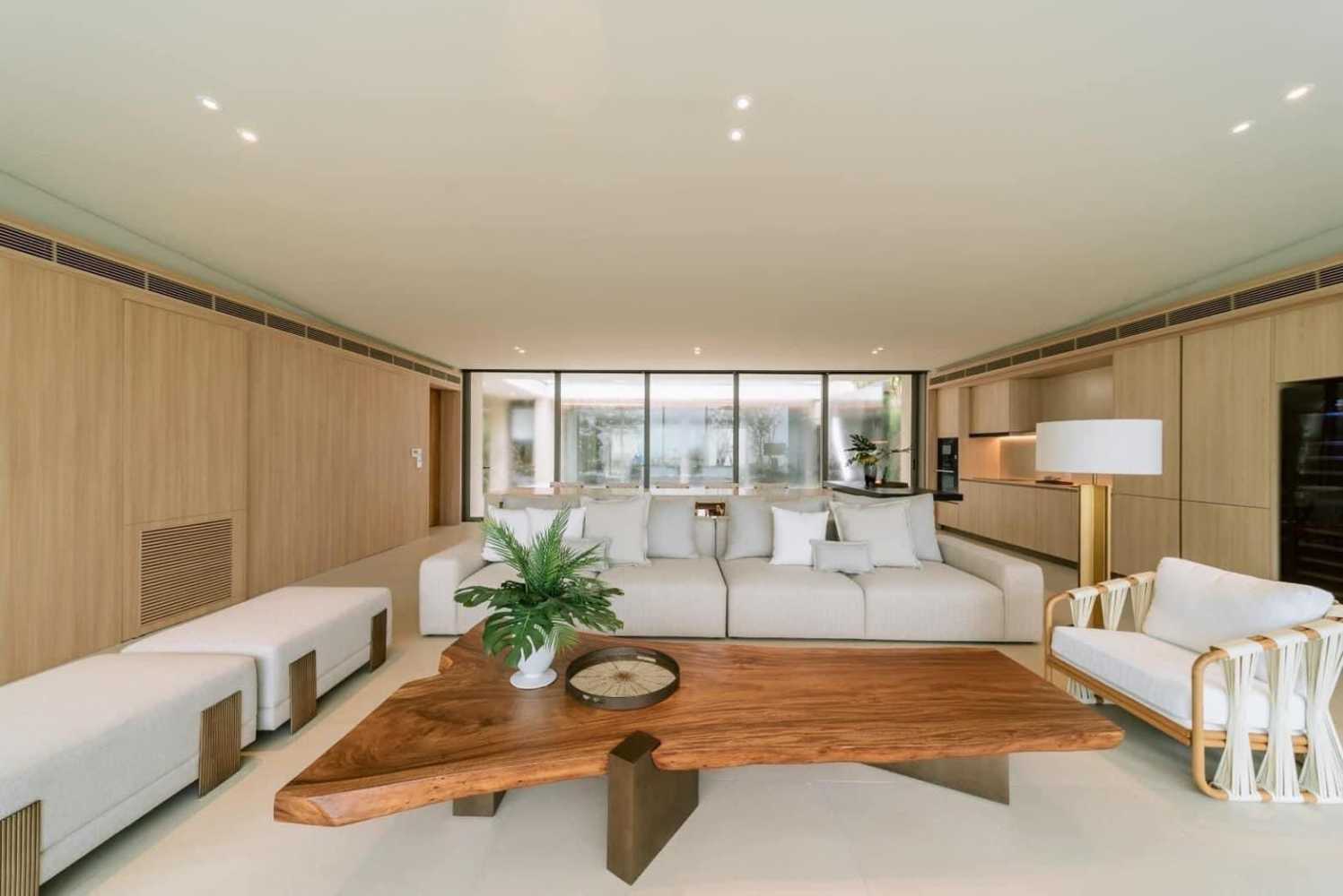 Property image - full photo 3