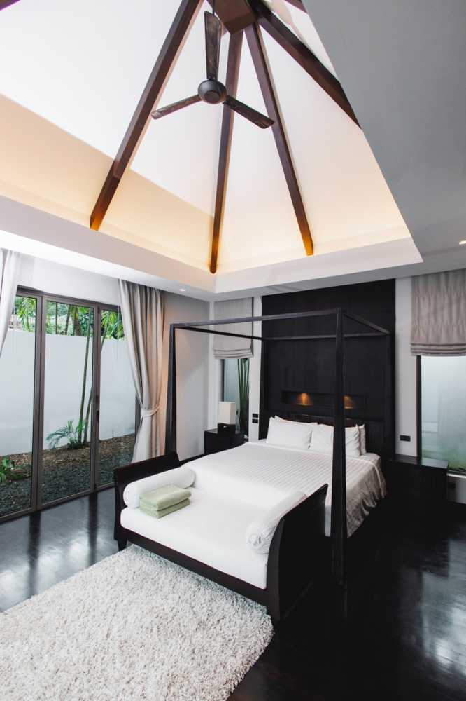 Property image - full photo 16