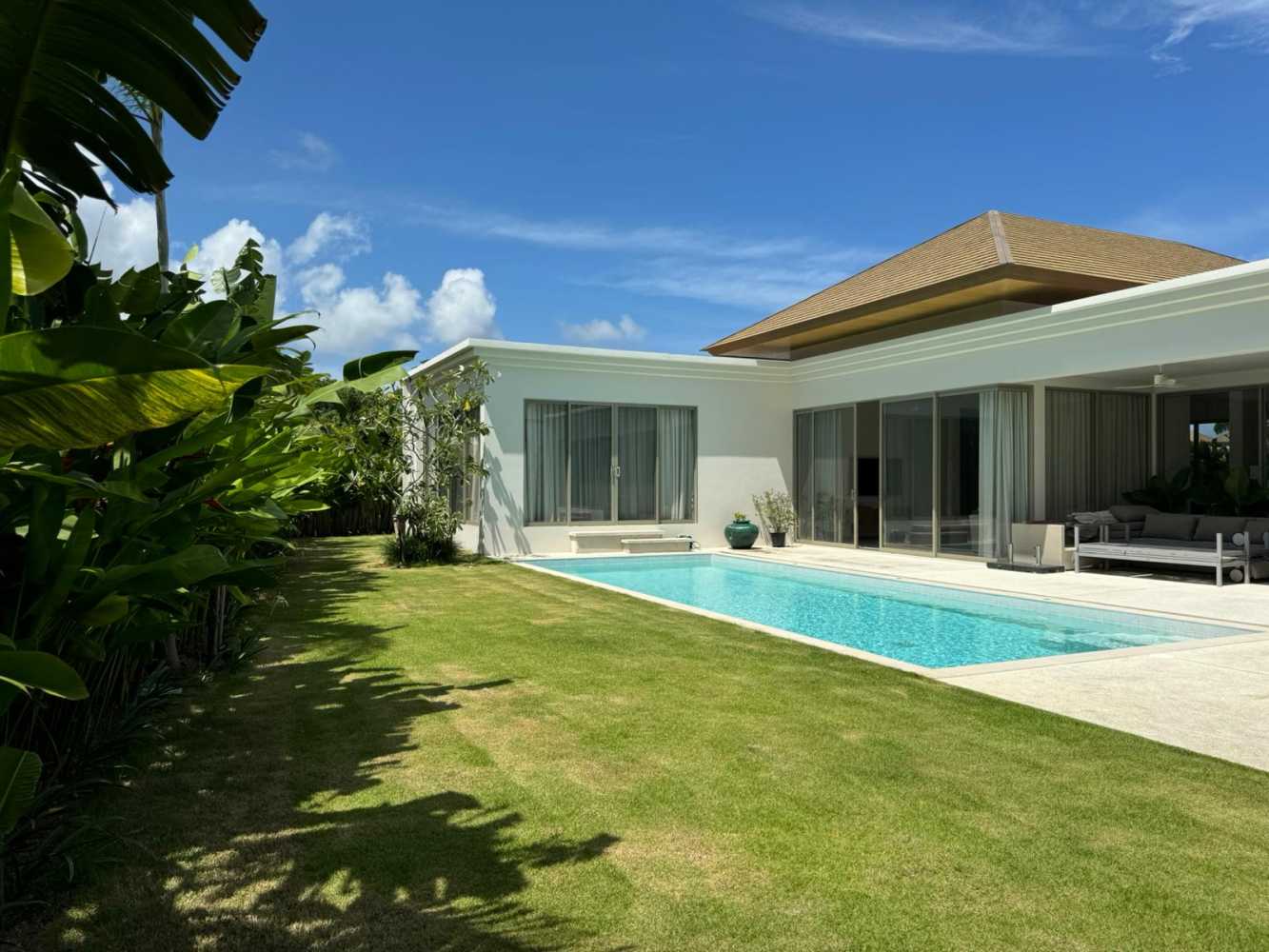 Property image - full photo 1