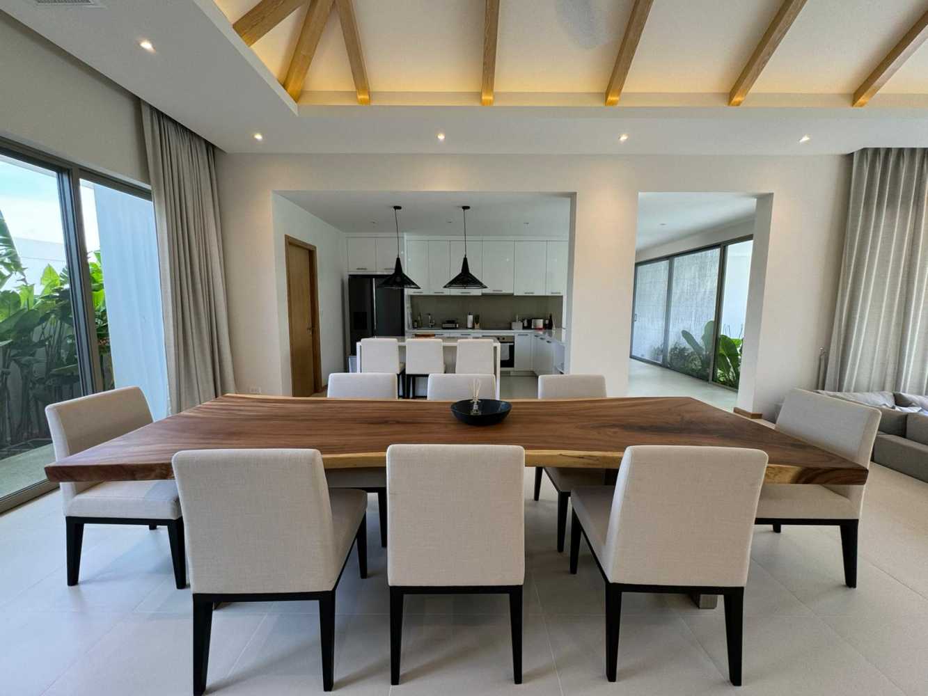 Property image - full photo 3