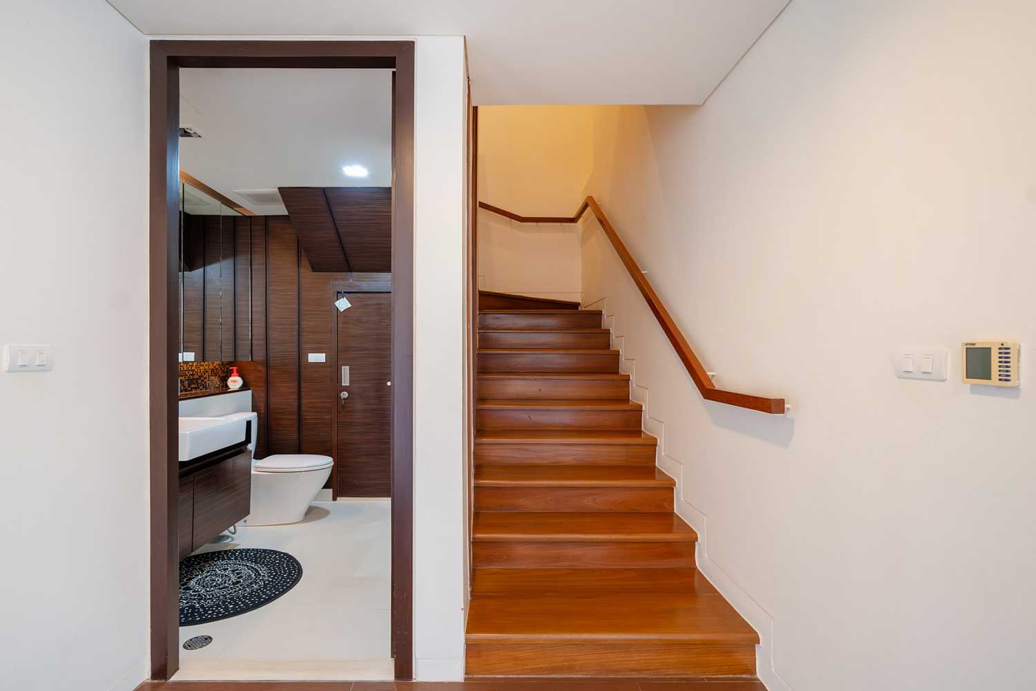 Property image - full photo 16
