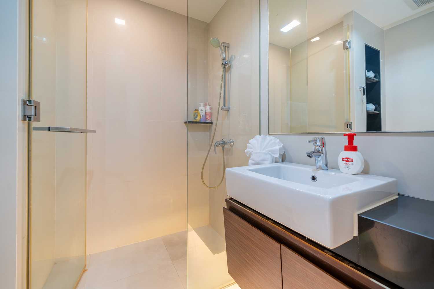 Property image - full photo 21