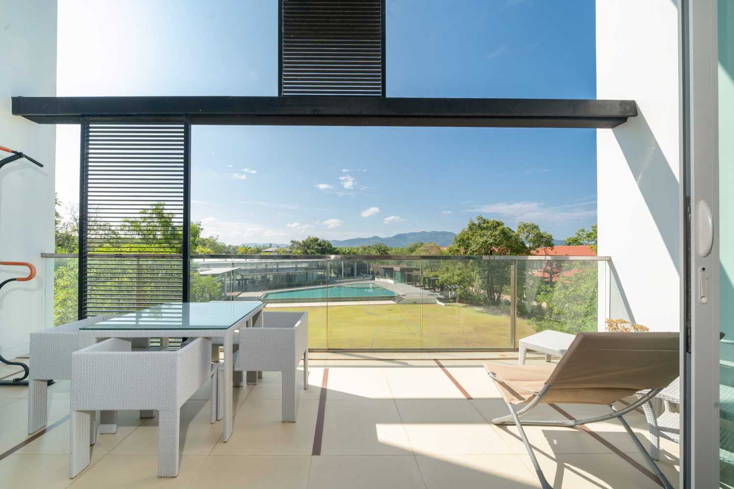 Property image - full photo 39