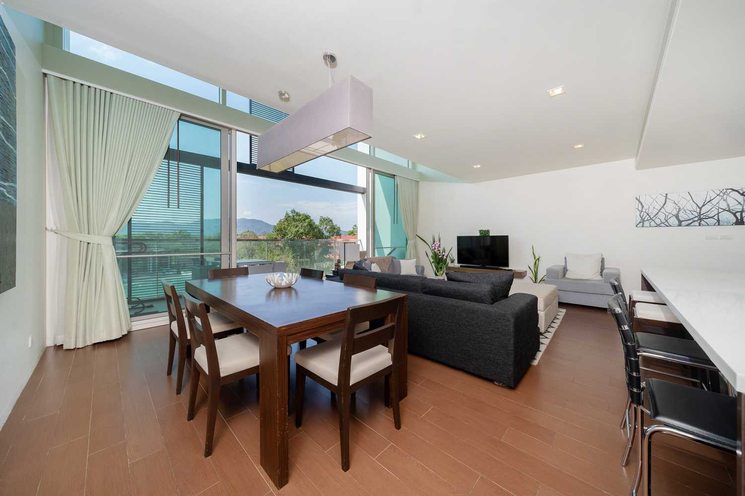 Property image - full photo 5