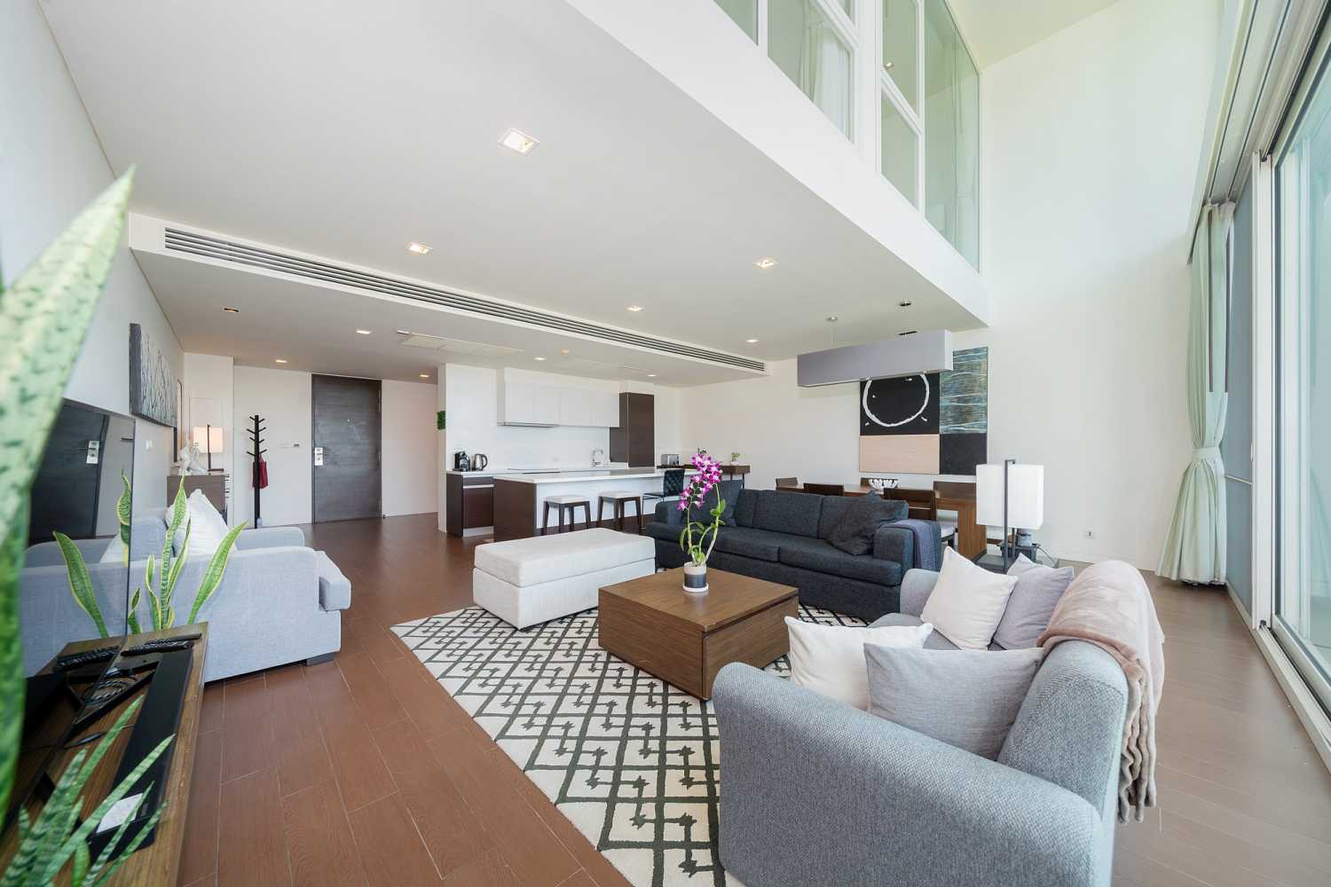 Property image - full photo 1