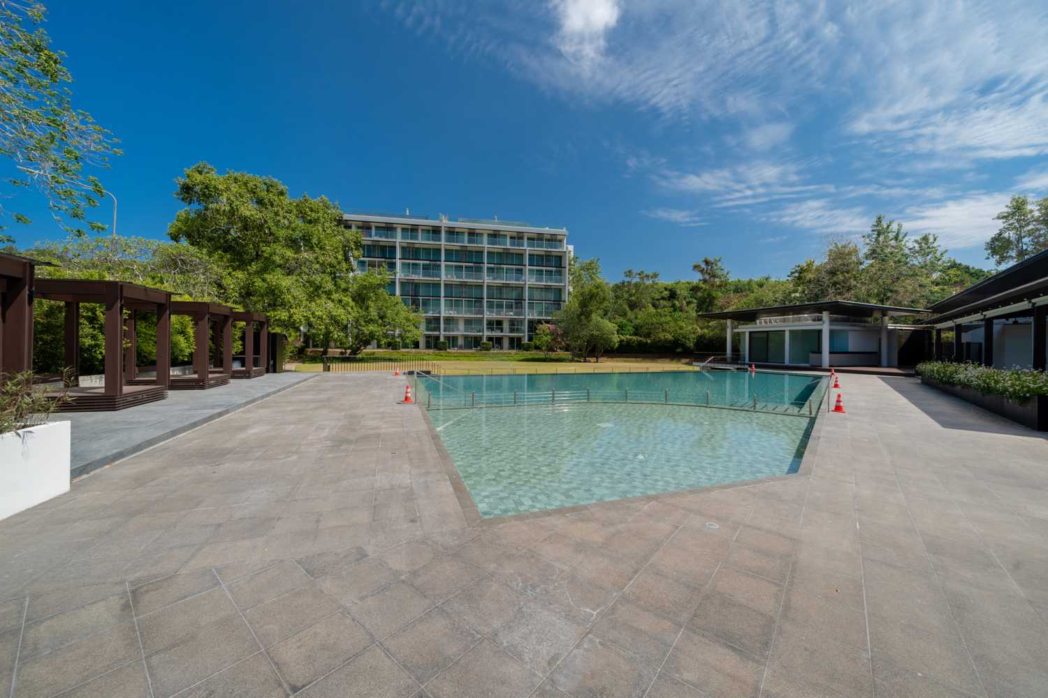 Property image - full photo 6