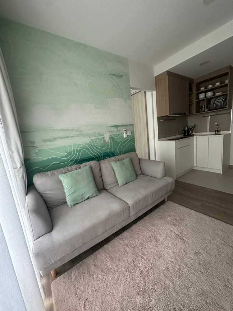 Property image - full photo 2