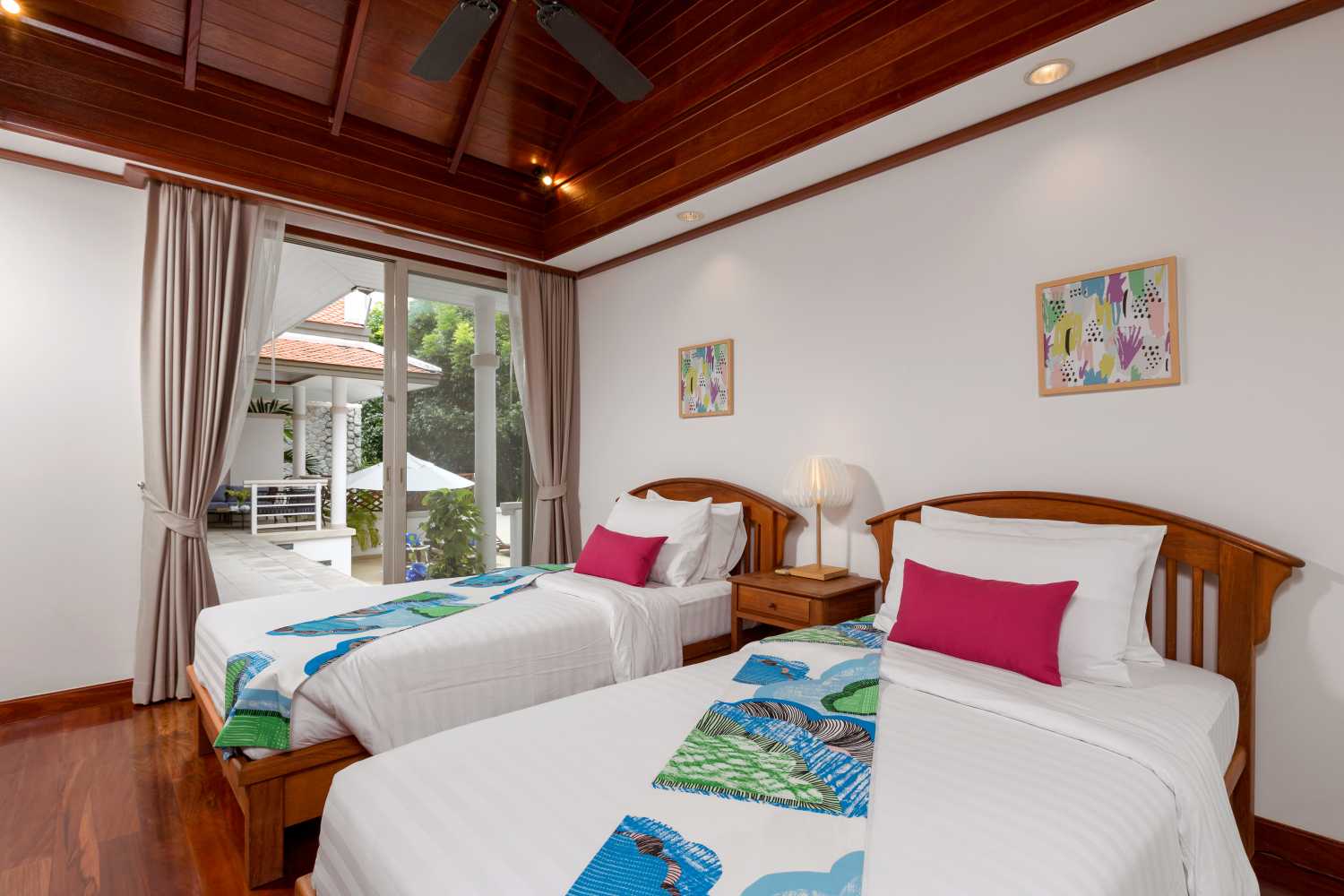Property image - full photo 15