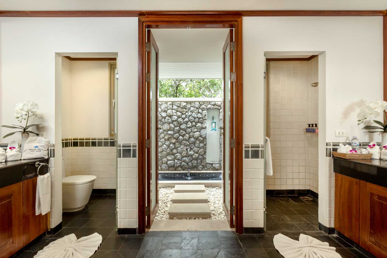 Property image - full photo 22